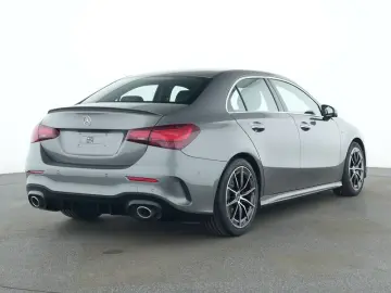 MERCEDES-BENZ A 35 AMG 4M Limousine Pano HUD 360  Burmester