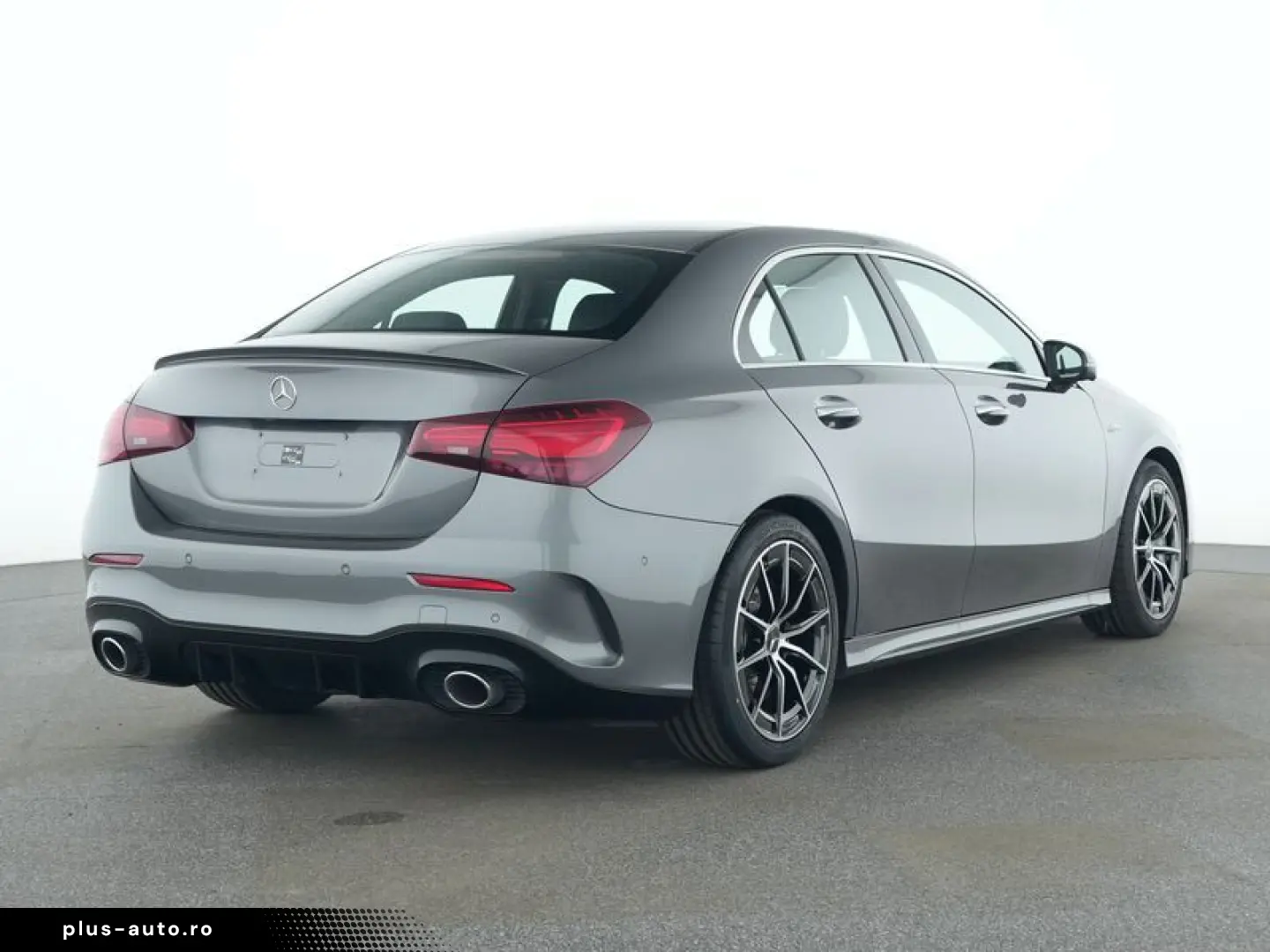 MERCEDES-BENZ A 35 AMG 4M Limousine Pano HUD 360  Burmester