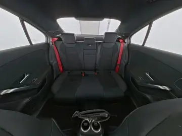 MERCEDES-BENZ A 35 AMG 4M Limousine Pano HUD 360  Burmester