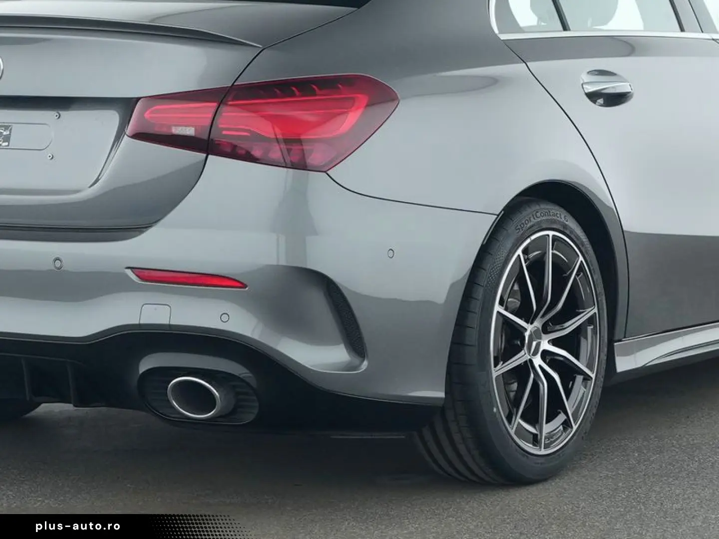 MERCEDES-BENZ A 35 AMG 4M Limousine Pano HUD 360  Burmester
