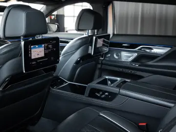 BMW 745Le xDrive LASER PANO 360  ACC