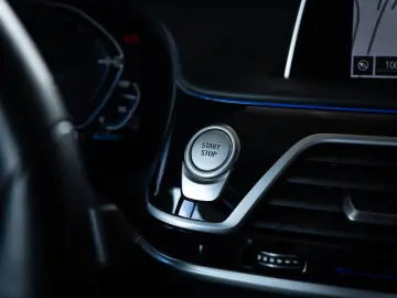 BMW 745Le xDrive LASER PANO 360  ACC