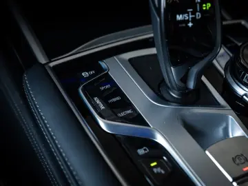 BMW 745Le xDrive LASER PANO 360  ACC
