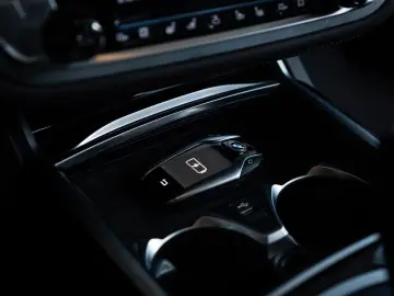 BMW 745Le xDrive LASER PANO 360  ACC