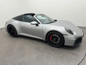 PORSCHE 911 Targa 4 GTS