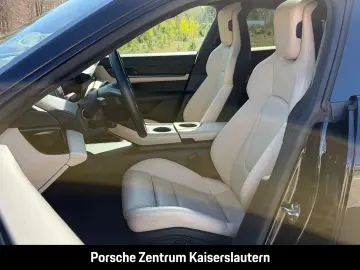 PORSCHE Taycan Turbo Clubleder Nachtsicht InnoDrive