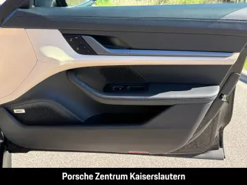 PORSCHE Taycan Turbo Clubleder Nachtsicht InnoDrive