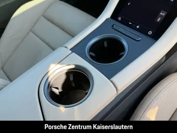 PORSCHE Taycan Turbo Clubleder Nachtsicht InnoDrive
