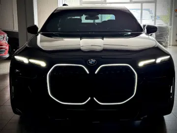 BMW 740d xDrive  M SPORT PRO  ICONIC G  BOWERS & WIL