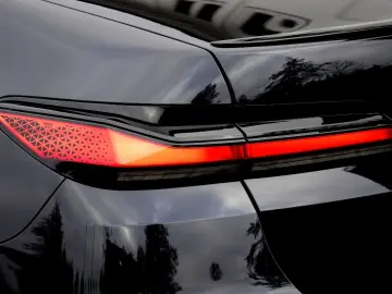 BMW 740d xDrive  M SPORT PRO  ICONIC G  BOWERS & WIL