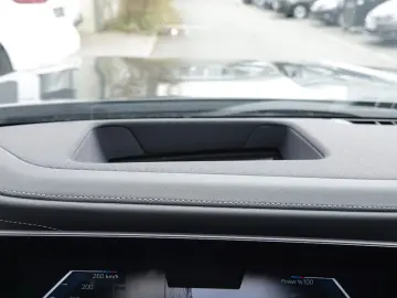 BMW 740d xDrive  M SPORT PRO  ICONIC G  BOWERS & WIL