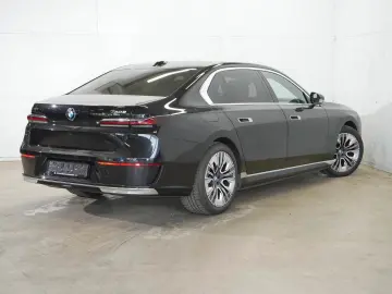 BMW 750e xDrive UPE 167T€
