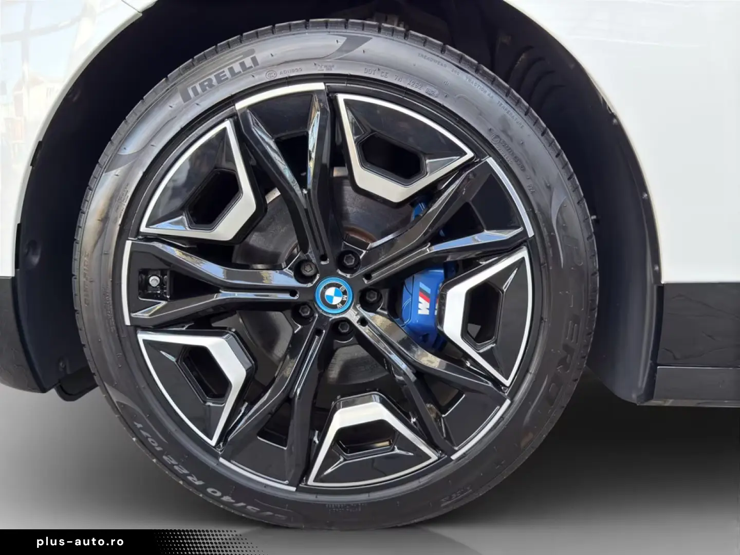 BMW iX M60 ELEKTRO LASER NAVI HUD PANO