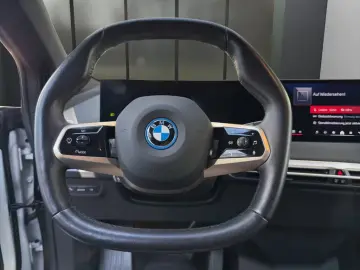 BMW iX M60 ELEKTRO LASER NAVI HUD PANO