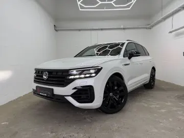 VW Touareg R 4Motion eHybrid MATRIX PANO HEAD-UP