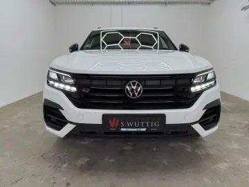 VW Touareg R 4Motion eHybrid MATRIX PANO HEAD-UP