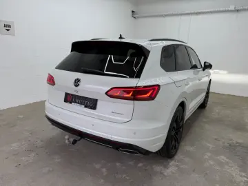 VW Touareg R 4Motion eHybrid MATRIX PANO HEAD-UP