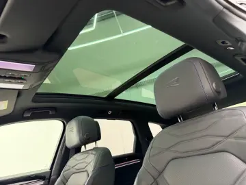 VW Touareg R 4Motion eHybrid MATRIX PANO HEAD-UP