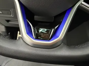 VW Touareg R 4Motion eHybrid MATRIX PANO HEAD-UP
