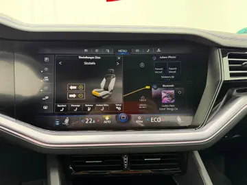 VW Touareg R 4Motion eHybrid MATRIX PANO HEAD-UP