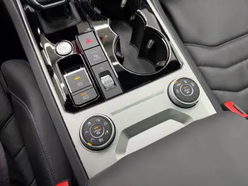 VW Touareg R 4Motion eHybrid MATRIX PANO HEAD-UP