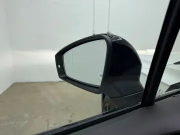 VW Touareg R 4Motion eHybrid MATRIX PANO HEAD-UP