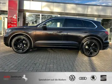 VW Touareg 3.0 V6 TDI Mwst.11.491 EUR auswb. VOLL !