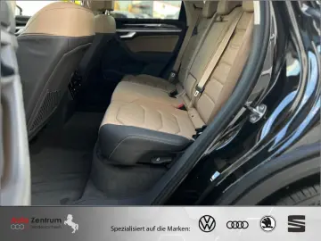 VW Touareg 3.0 V6 TDI Mwst.11.491 EUR auswb. VOLL !
