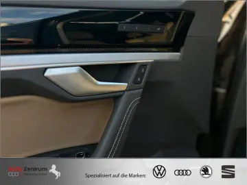 VW Touareg 3.0 V6 TDI Mwst.11.491 EUR auswb. VOLL !