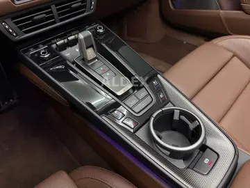 Porsche 992 .2 Turbo S Cabrio FULL CARBON