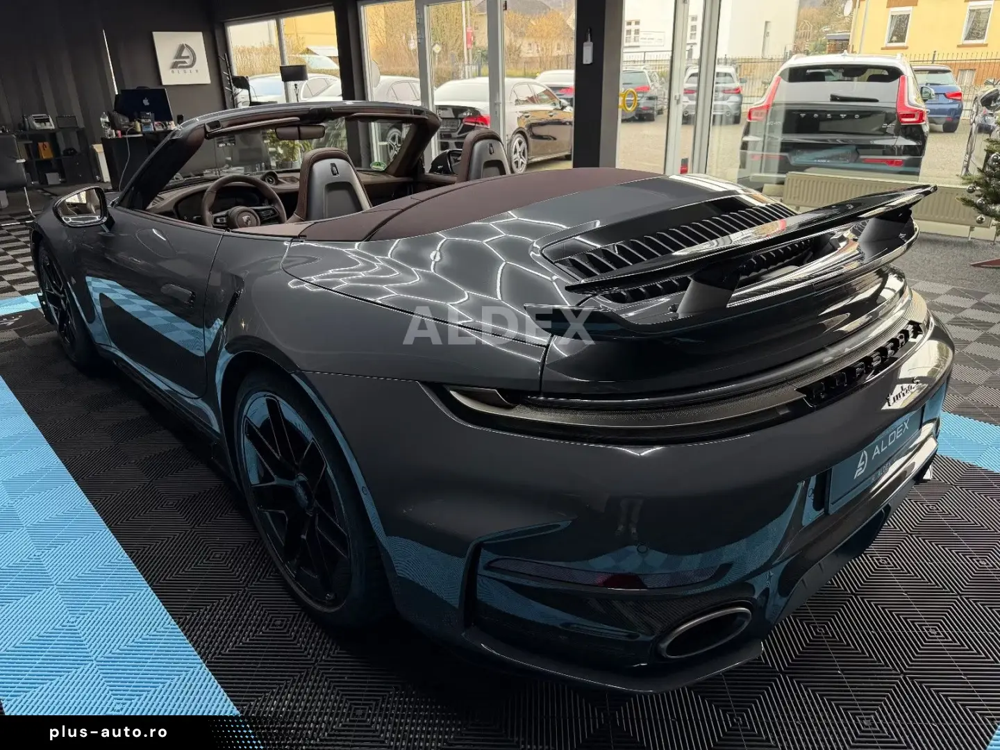 Porsche 992 .2 Turbo S Cabrio FULL CARBON