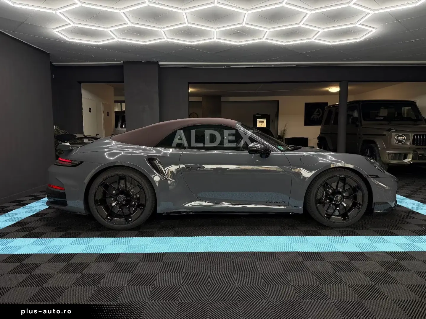 Porsche 992 .2 Turbo S Cabrio FULL CARBON