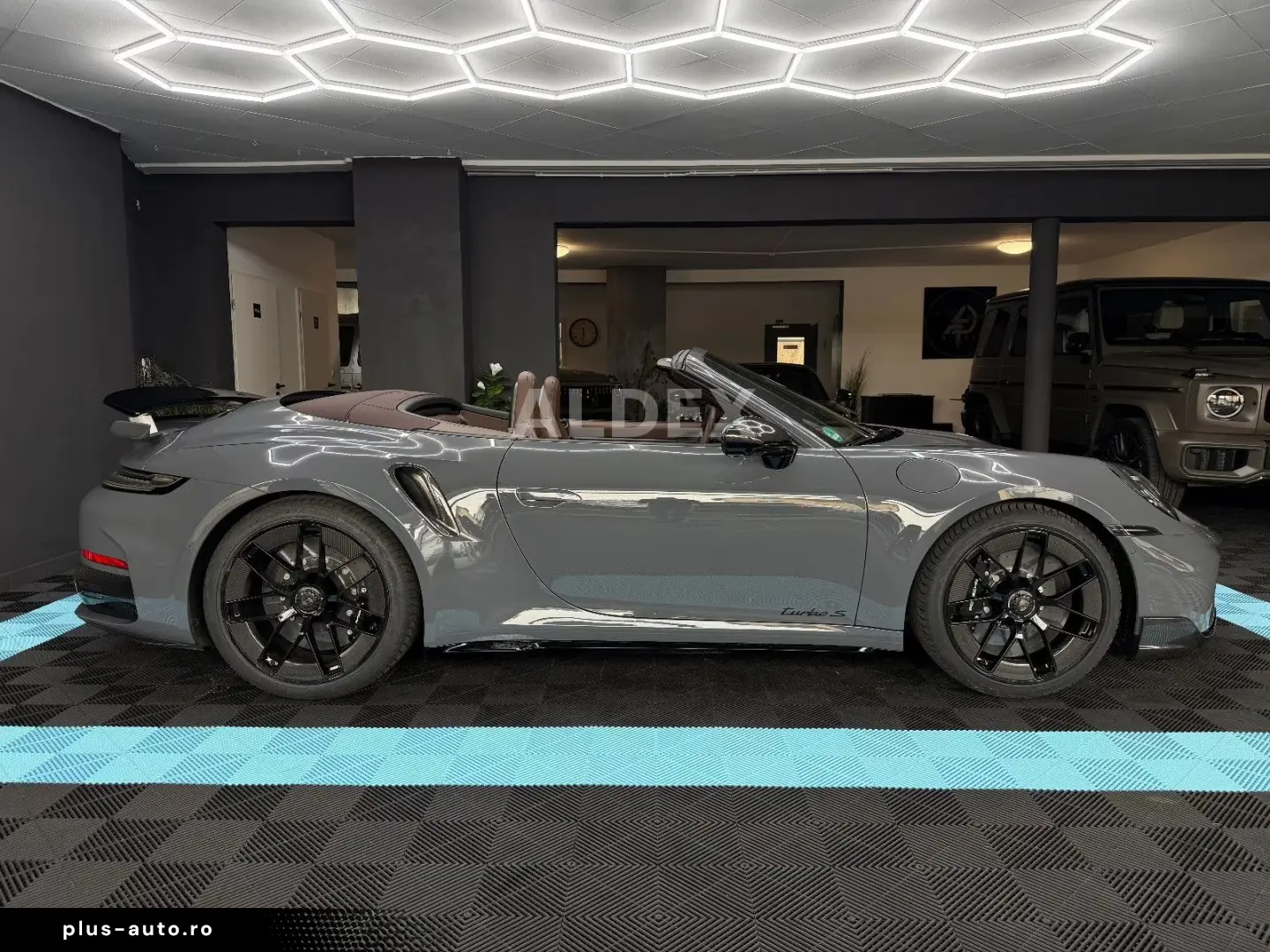Porsche 992 .2 Turbo S Cabrio FULL CARBON