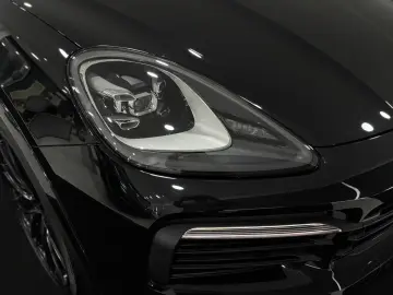 PORSCHE Cayenne COUPE E-Hybrid Platinum SPORT-DESIGN