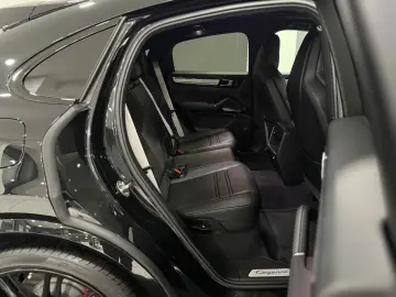 PORSCHE Cayenne COUPE E-Hybrid Platinum SPORT-DESIGN