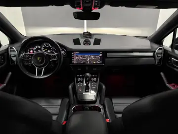 PORSCHE Cayenne COUPE E-Hybrid Platinum SPORT-DESIGN