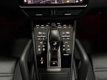 PORSCHE Cayenne COUPE E-Hybrid Platinum SPORT-DESIGN