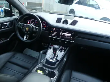 PORSCHE Cayenne Turbo Sport Chrono PANO HUD SOFT 22&&hellip;