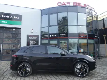 PORSCHE Cayenne Turbo Sport Chrono PANO HUD SOFT 22&&hellip;