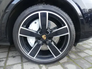 PORSCHE Cayenne Turbo Sport Chrono PANO HUD SOFT 22&&hellip;
