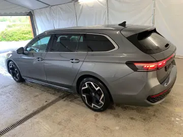 Volkswagen Passat Variant 2.0 TDI R-Line Matrix ACC