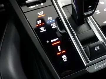 PORSCHE Cayenne GTS Matrix BOSE 18-Wege Sitzkli Pano Luf