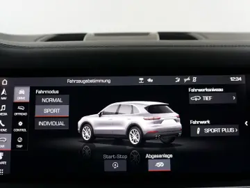 PORSCHE Cayenne GTS Matrix BOSE 18-Wege Sitzkli Pano Luf