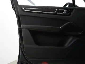 PORSCHE Cayenne GTS Matrix BOSE 18-Wege Sitzkli Pano Luf