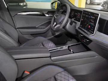 Volkswagen Passat Variant 2.0 TDI DSG R-Line
