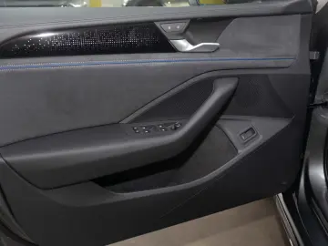Volkswagen Passat Variant 2.0 TDI DSG R-Line
