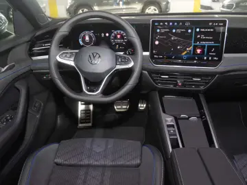 Volkswagen Passat Variant 2.0 TDI DSG R-Line