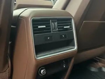 PORSCHE Cayenne E-Hybrid Platinum Edition