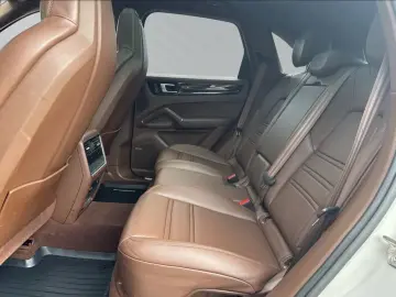 PORSCHE Cayenne E-Hybrid Platinum Edition