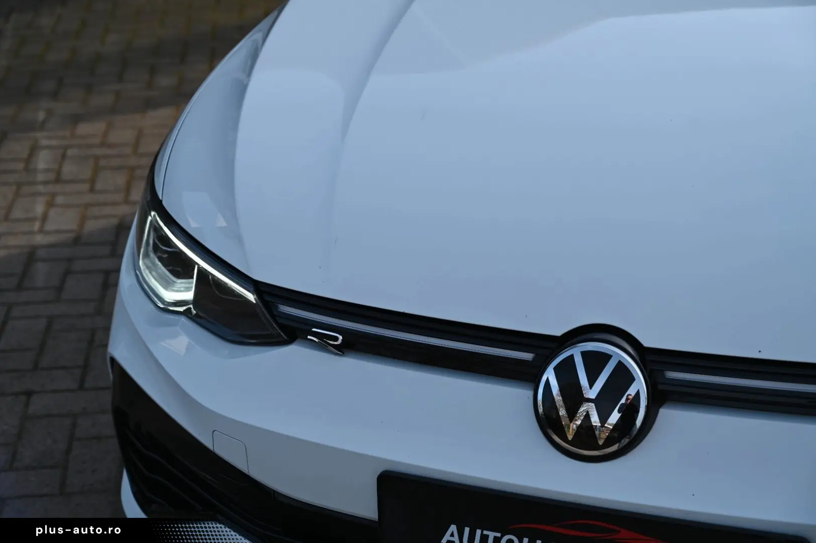 VW Golf VIII Lim. R 4Motion  ACC   PANO   R-SPORT